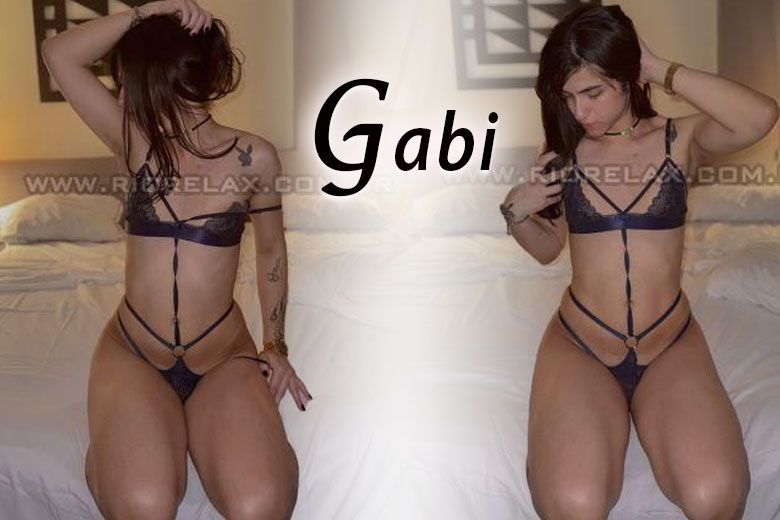  Gabii  anuncio SP Gabi, O encontro perfeito entre carinho e desejo.Passiva ninfetinha&nbsp;Comigo, cada momento é único e inesquecível.Carinhosa, envolvente e irresistivelmente safada, ofereço muito mais do que apenas companhia proporciono experiências marcantes, intensas e personalizadas.Meu toque suave e minha entrega apaixonada garantem que cada instante ao meu lado seja memorável. Se você deseja escapar da rotina e viver momentos de puro prazer, estou aqui para tornar isso realidade. Permita-se ser envolvido pelo meu charme, sensualidade e dedicação.Atendo Sozinha , Local discreto, sem portariabairro muito tranquilo.Mas se você estiver com mais dúvidas, pode me chamar no WhatsApp que te auxilio
